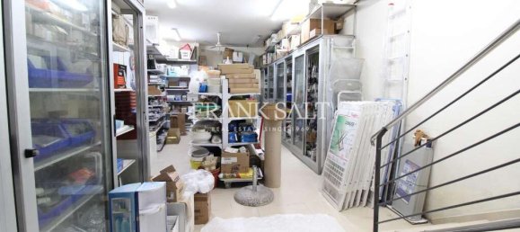  محل تجاري في Saint Julian's, Malta 130متر مربع رقم 12730 11