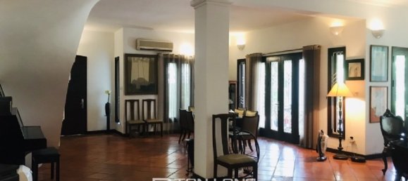 6 Schlafzimmer Villa in Tay Ho, Vietnam, Nr. 1019 11