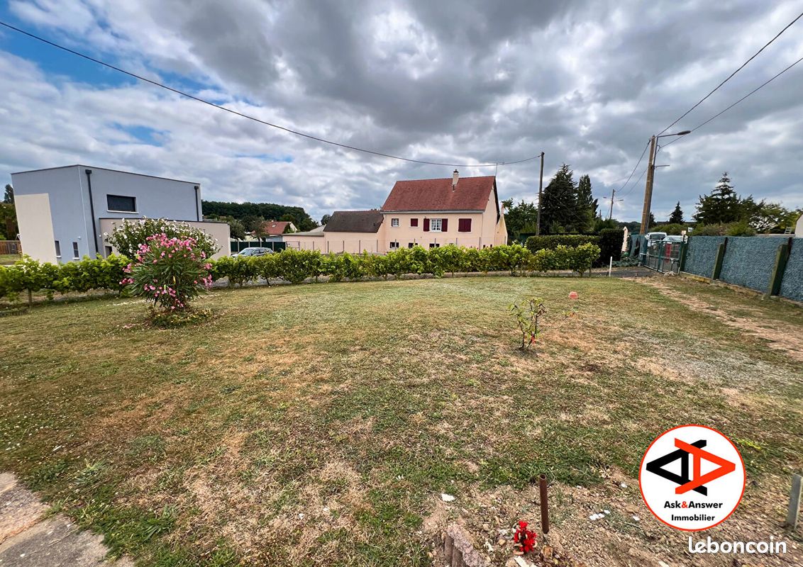  قطعة أرض في Monnaie, France 568متر مربع رقم 252013