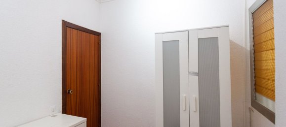 4 bedrooms Apartment in Eixample, Spain No. 174140 12