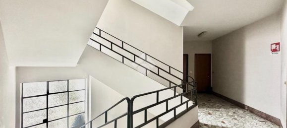 3 rooms Apartment in Turin, Italy No. 1812 12