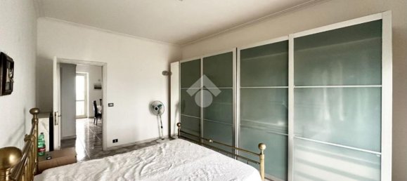 3 rooms Apartment in Turin, Italy No. 1812 3