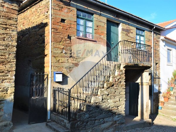 4 bedrooms House in Alijo, Portugal No. 169800