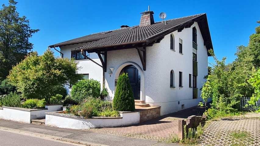 9 rooms Townhouse in Saarpfalz, Germany No. 325964