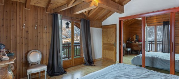 6 غرف نوم عقار تجاري في Les Belleville, France رقم 409 5