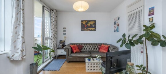 2 bedrooms Apartment in London, United Kingdom No. 8934 2