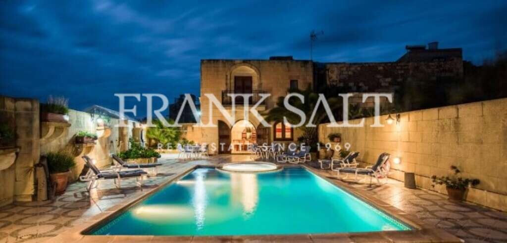 Granja de 4 dormitorios en Gharb, Malta No. 5465