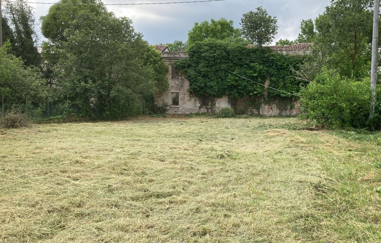 Terreno em Tresignana, Italy 4230 m² N.º 251857