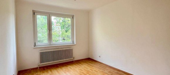3 rooms Apartment in Simmering, Austria No. 151855 3