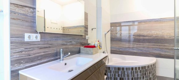 5 chambres Bâtiment à Aschaffenburg, Germany No. 20254 6