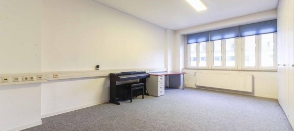 5 chambres Bâtiment à Aschaffenburg, Germany No. 20254 10