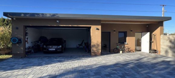 5 rooms House in Bruck an der Leitha, Austria No. 176404 2