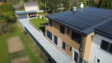 5 rooms House in Bruck an der Leitha, Austria No. 176404