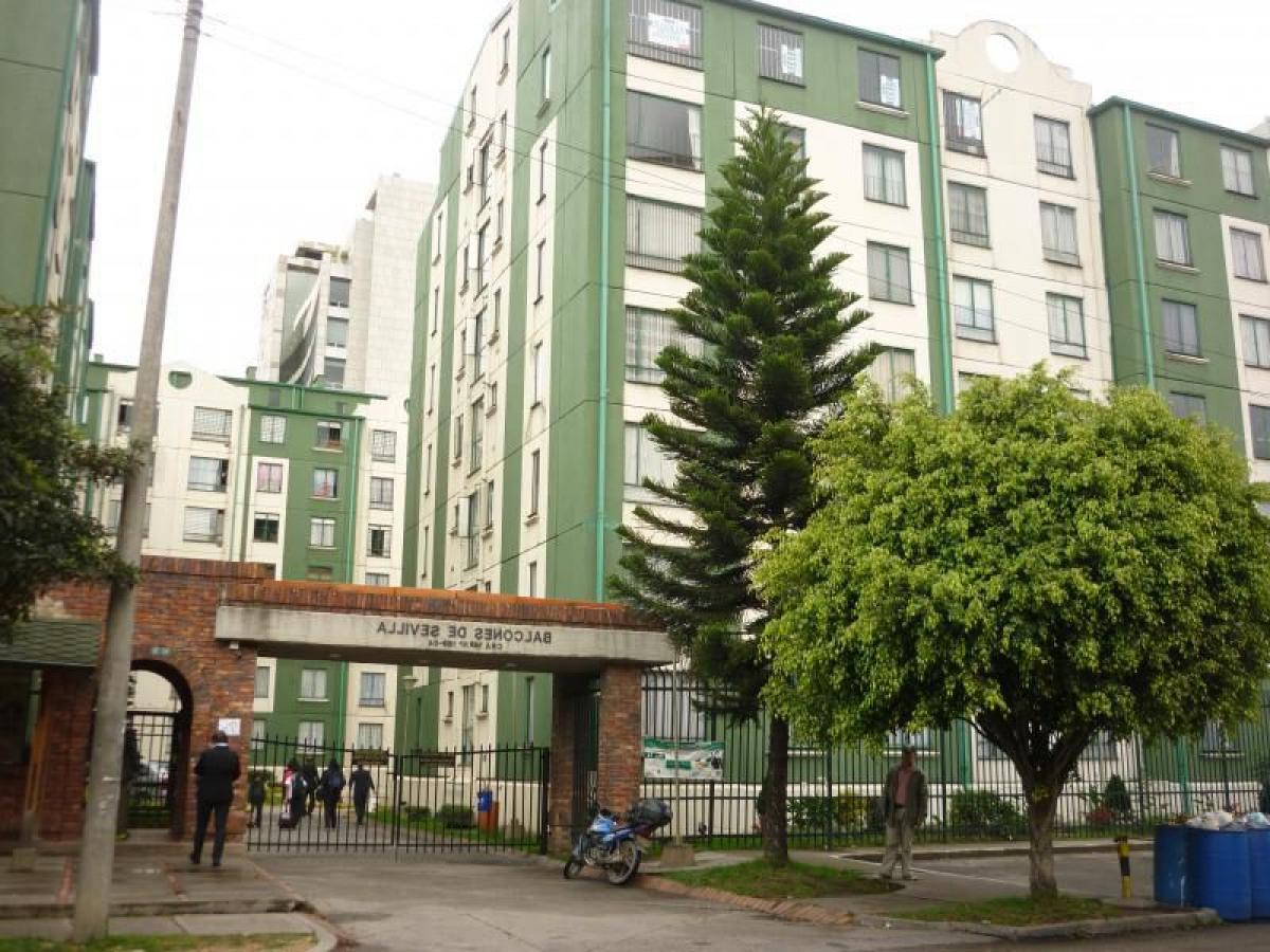 2 bedrooms House in Bogota, Colombia No. 14028