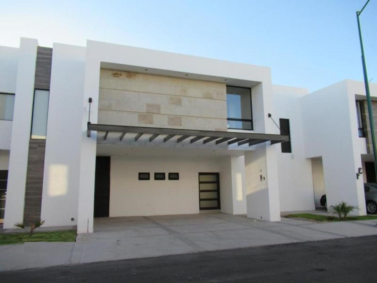 3 bedrooms House in Playa Vicente, Mexico No. 188620