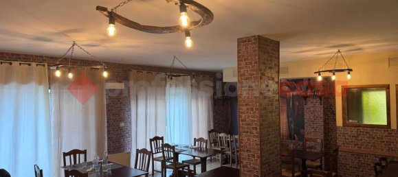 Коммерческая недвижимость с 2 комнатами в Потенца, Италия № 41574 16