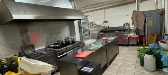 Коммерческая недвижимость с 2 комнатами в Потенца, Италия № 41574 18