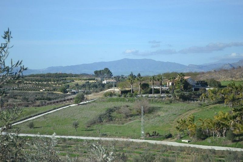 7024m² Land in Alhaurin el Grande, Spain No. 220042