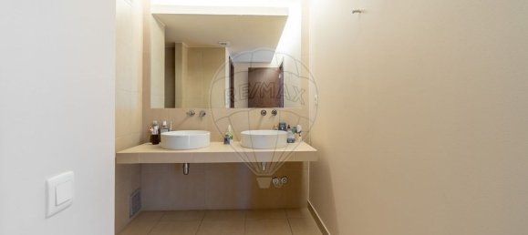 3 bedrooms House in Guia, Portugal No. 25660 31