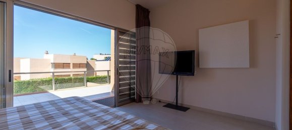 3 bedrooms House in Guia, Portugal No. 25660 22