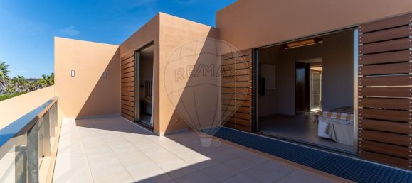 3 bedrooms House in Guia, Portugal No. 25660 24