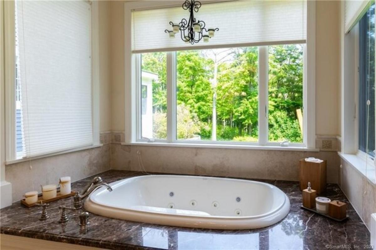 6 bedrooms House in Sharon, USA No. 422551