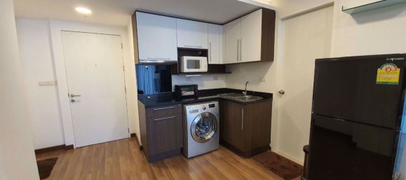 Apartamento com 1 quarto em condomínio em Phaya Thai, Thailand N.º 9495 4
