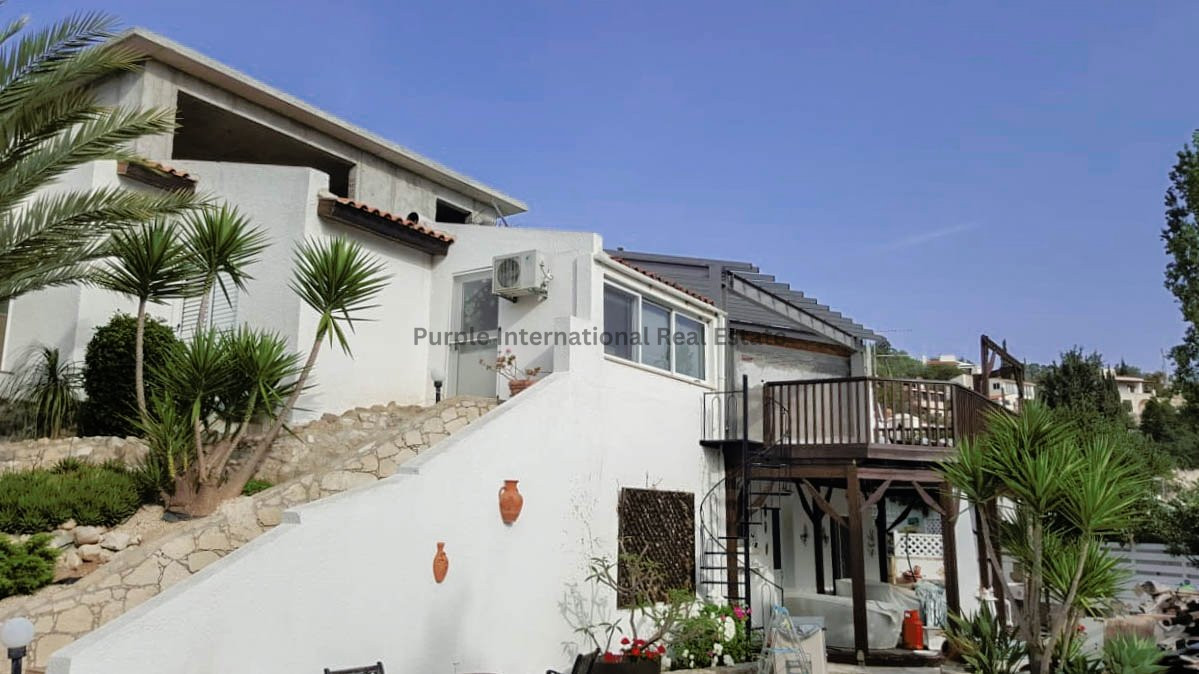 3 bedrooms Villa in Tala, Cyprus No. 3677