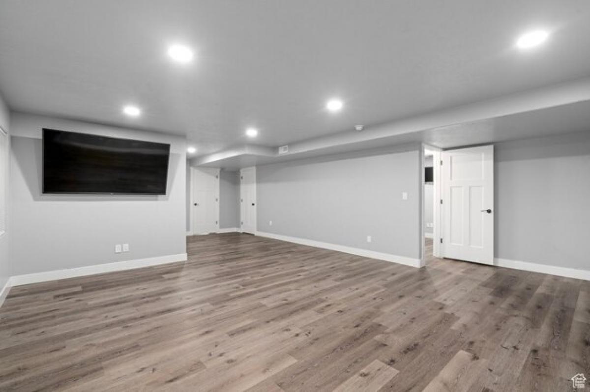 6 bedrooms House in Grantsville, USA No. 407488