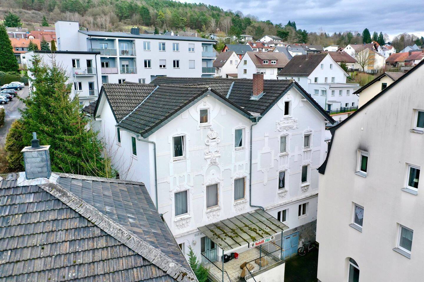 Отель, гостиница с 12 спальнями в Фульда, Германия № 291271