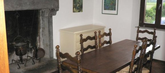 5 bedrooms House in Umbertide, Italy No. 252780 3