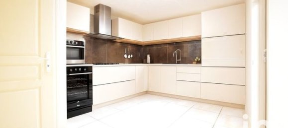 Adosado de 2 dormitorios en Saint-Uze, France No. 302997 6