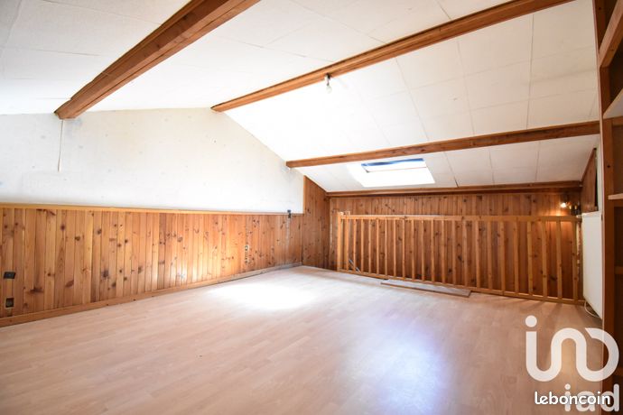 Adosado de 2 dormitorios en Saint-Uze, France No. 302997