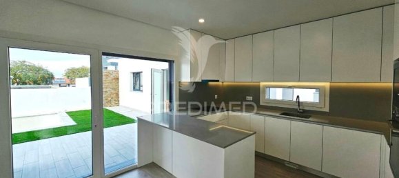 3 Schlafzimmer Haus in Setubal, Portugal, Nr. 137616 18