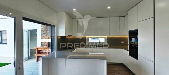 3 Schlafzimmer Haus in Setubal, Portugal, Nr. 137616 16