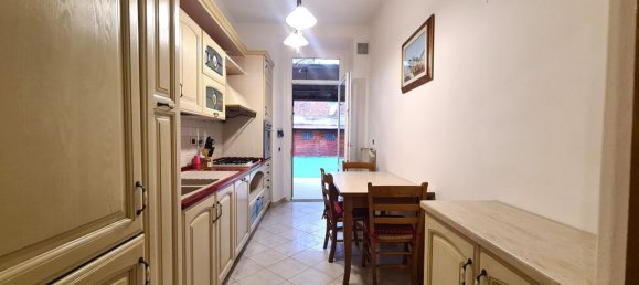 Apartamento de 4 habitaciónes en Florence, Italy No. 45570 12