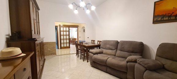 Apartamento de 4 habitaciónes en Florence, Italy No. 45570 4