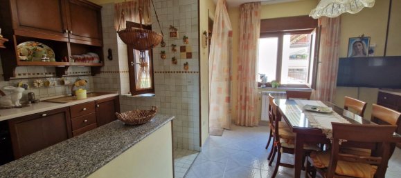 3 bedrooms Apartment in Maddaloni, Italy No. 316904 9