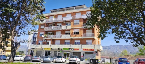 3 rooms Apartment in Rende, Italy No. 42033 3
