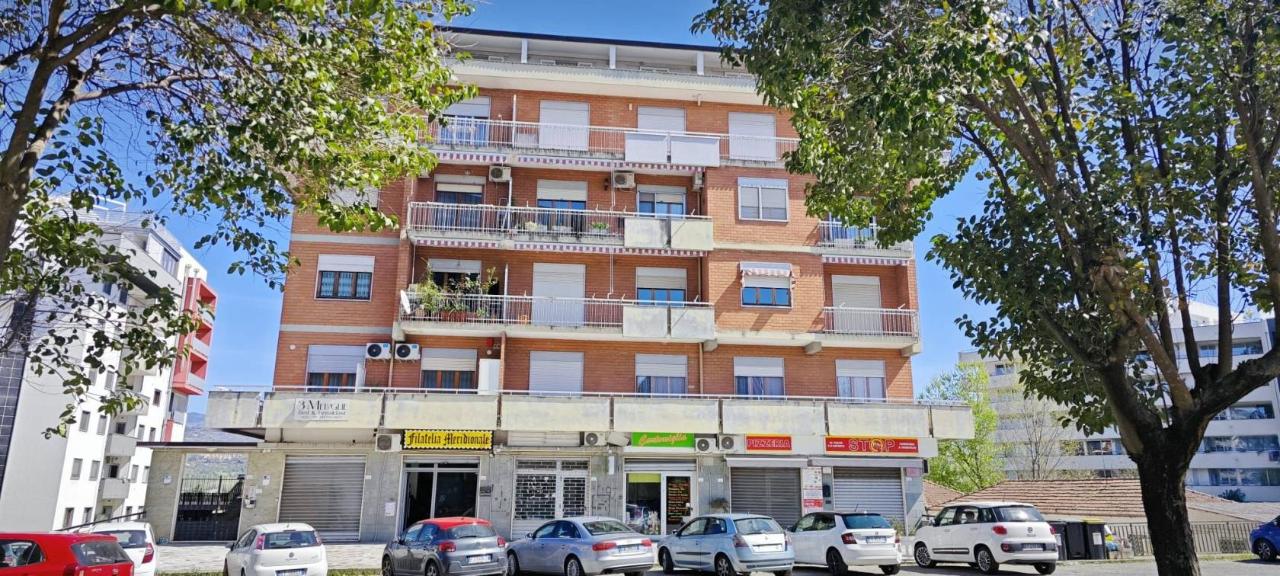 3 rooms Apartment in Rende, Italy No. 42033