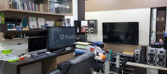 4 bedrooms House in Jakarta, Indonesia No. 1371 30