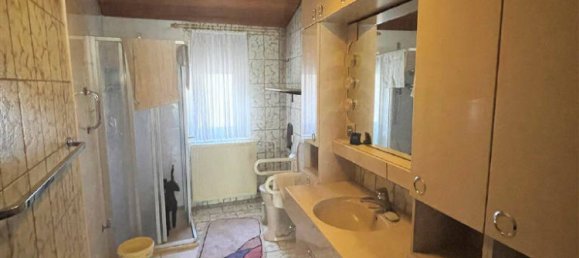 Здание с 7 комнатами в Кассель, Германия № 258561 11