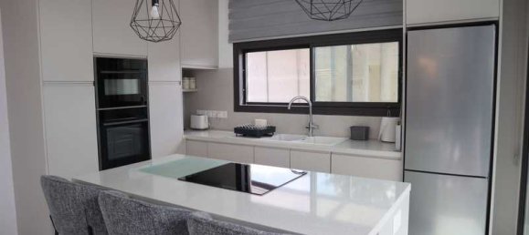 3 bedrooms Villa in Geroskípou, Cyprus No. 16358 8