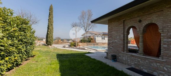 Villa de 4 dormitorios en Ghedi, Italy No. 211664 29
