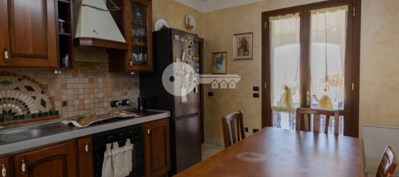 Villa de 4 dormitorios en Ghedi, Italy No. 211664 36