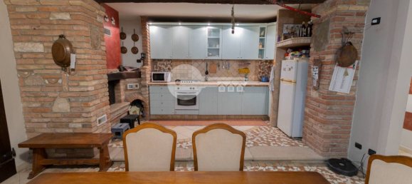 Villa de 4 dormitorios en Ghedi, Italy No. 211664 9