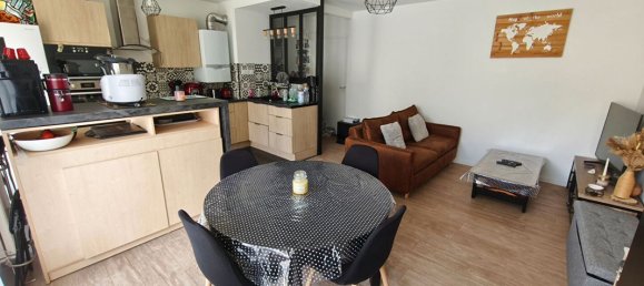 2 Schlafzimmer Wohnung in Plaisir, France, Nr. 285426 2