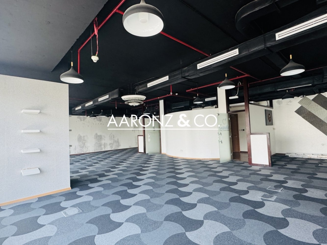 165m² Office in Business Bay, UAE No. 114092