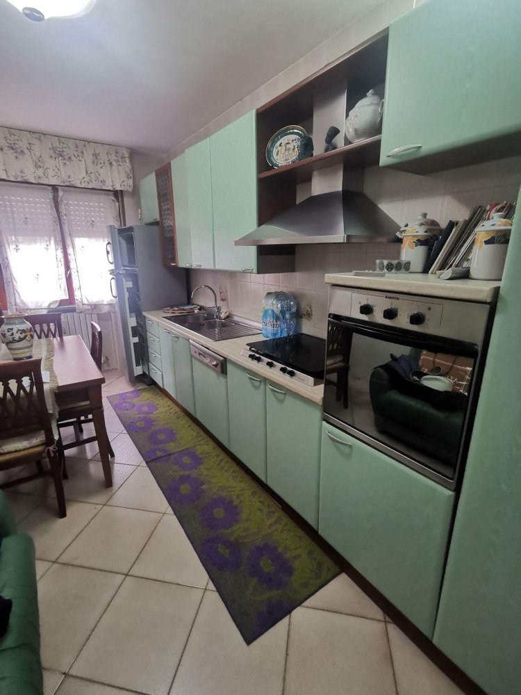 4غرفة شقة في Catanzaro, Italy رقم 161867