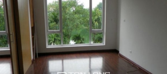 4 Schlafzimmer Villa in Tay Ho, Vietnam, Nr. 2742 8